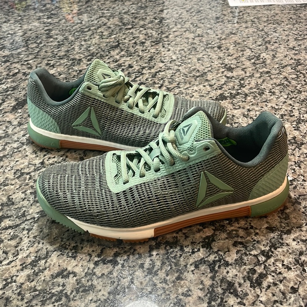 Reebok Flat Lifting Shoes